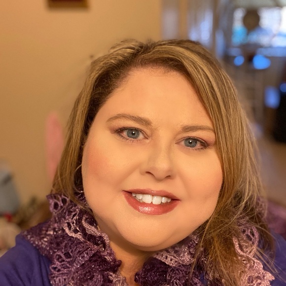 Meet your Posher, Crystal & Tyler - Picture 7 of 7